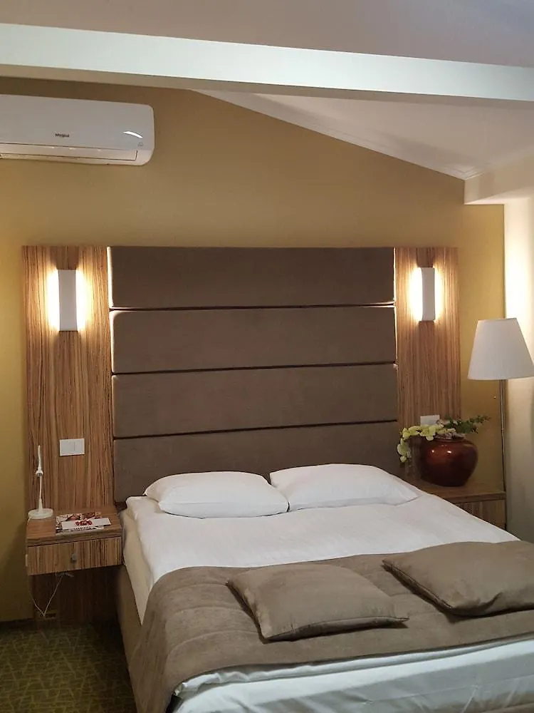Hotel Tecadra Pipera