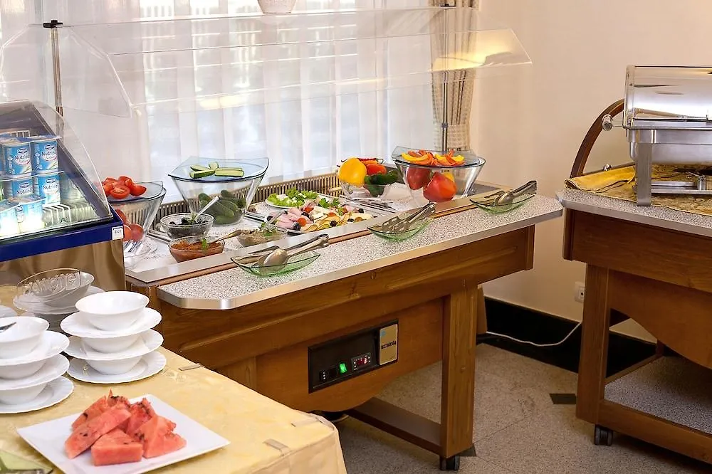 Hotel Tecadra Bucharest