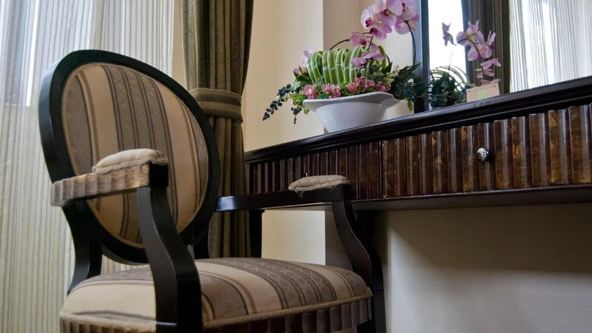Hotel Tecadra Bucharest