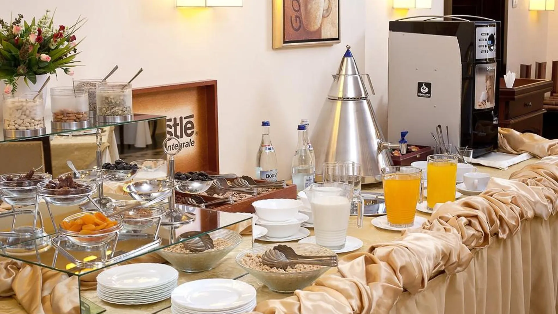Hotel Tecadra Bucharest