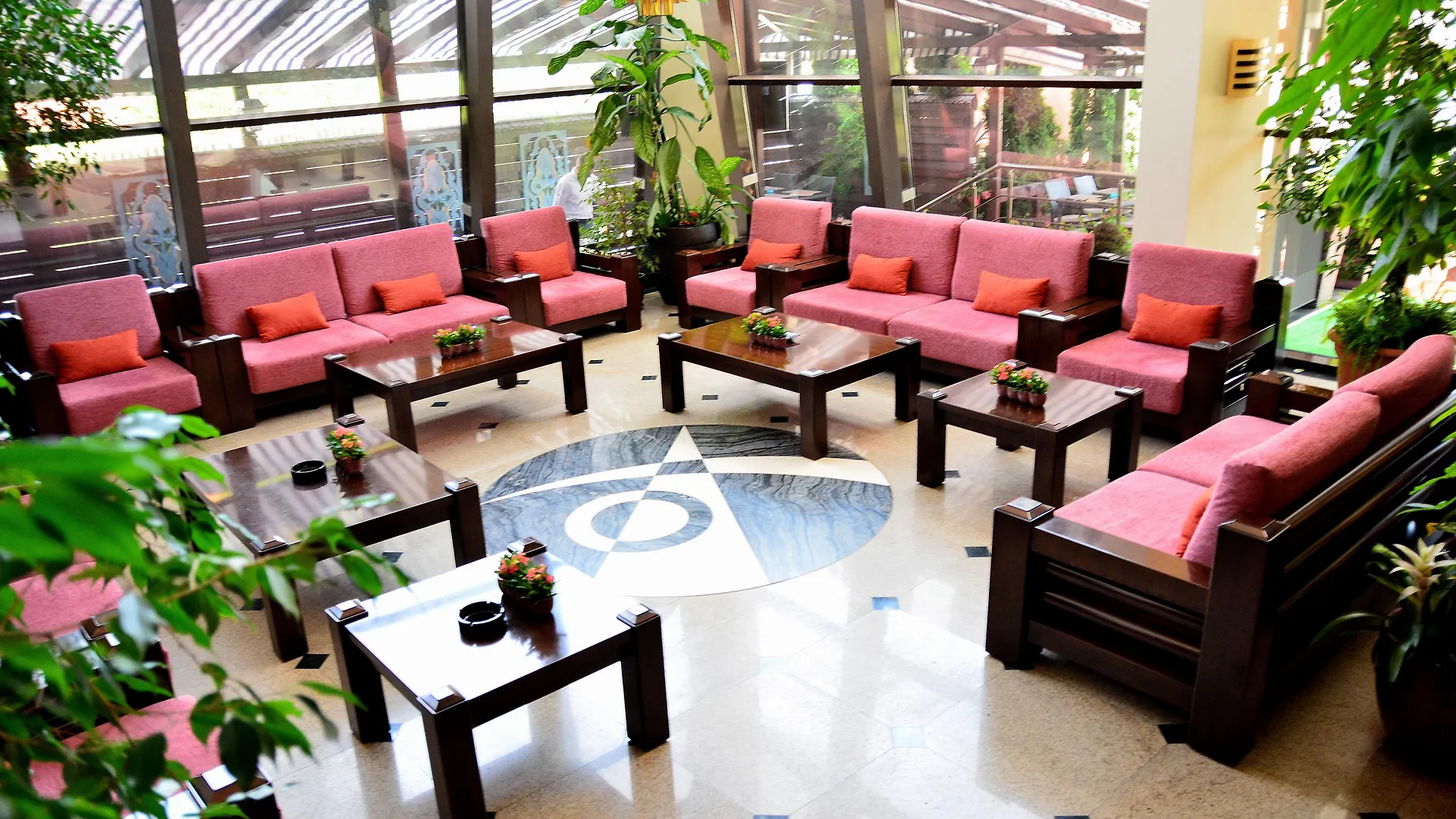 Hotel Tecadra Bucharest