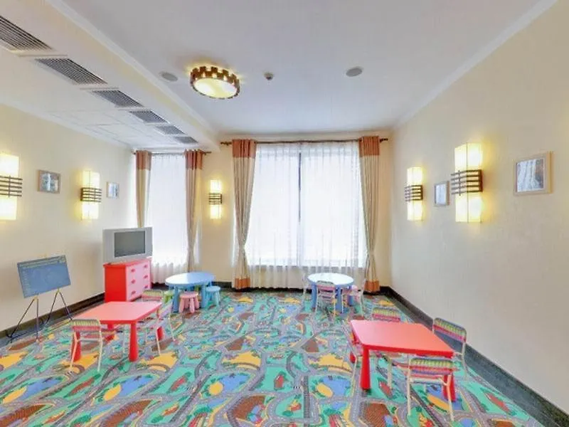 Hotel Tecadra Bucharest 4*,